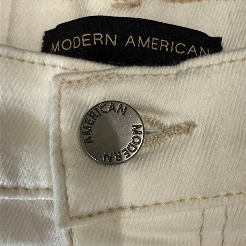Modern American Anthropologie Women's high rise cutoff White denim Shorts - Picture 3 of 8